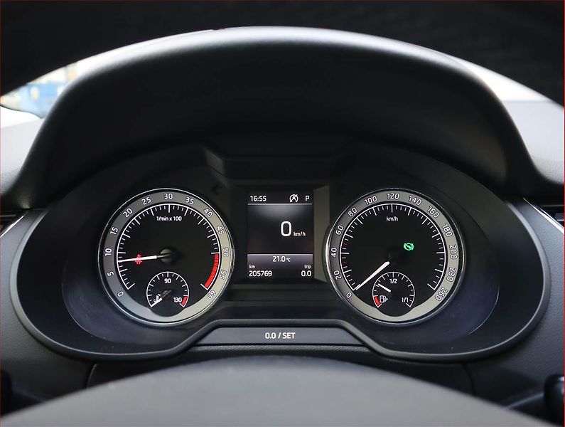Škoda Octavia (2019) Ambition Plus 2.0 TDI, 4X4 - fotka 11 z 20