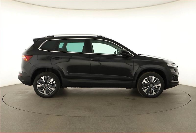 Škoda Karoq (2025) 1.5 TSI, Top Selection, AT, AC - fotka 6 z 17