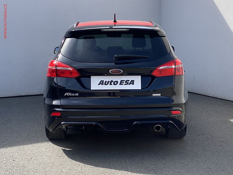 Ford Focus (2017) 1.5 EcoBoost, ČR, Sport, navi - fotka 5 z 19