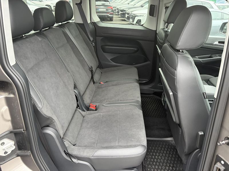 Volkswagen Caddy 1.5 TSi PHEV - fotka 14 z 21