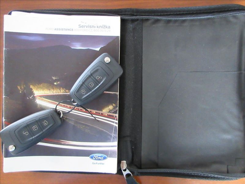 Ford Mondeo 2,0 TDCi 103 Kw, automat, Nové - fotka 31 z 31