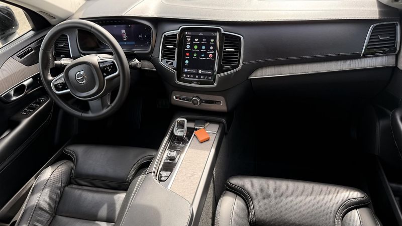 Volvo XC90 (2022) B5 ,ČR, Plus Dark,ventilace - fotka 66 z 72
