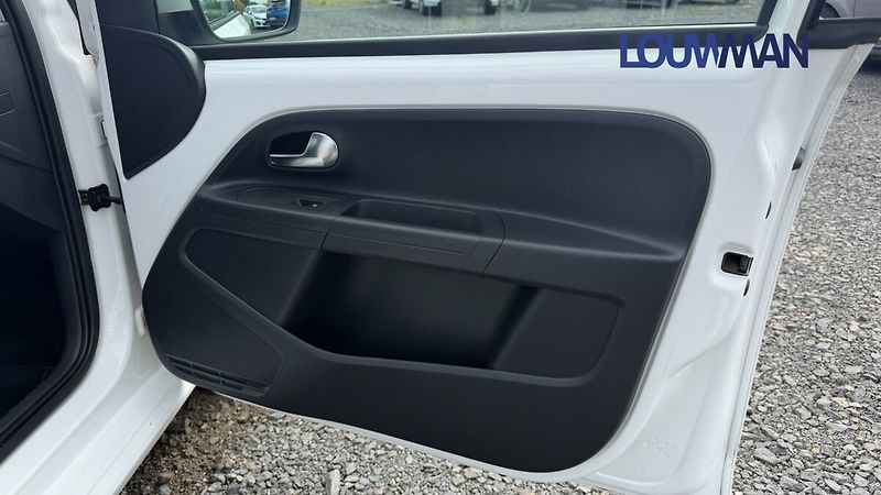 Škoda Citigo 1.0 STYLE - fotka 13 z 22