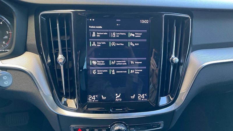 Volvo V60 Cross Country, D4 AWD Drive-E, - fotka 14 z 31