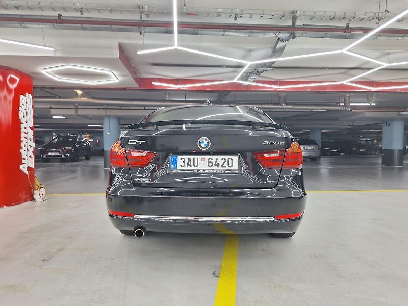 BMW Řada 3 (2013) - fotka 3 z 19