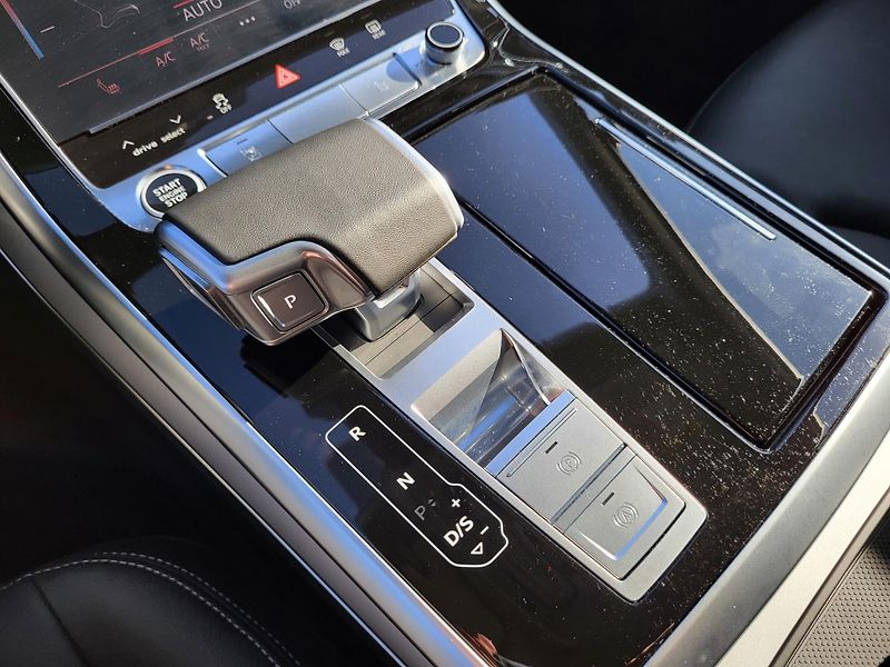 Audi Q7 3.0 V6 TDi 210kW Quattro - fotka 26 z 47