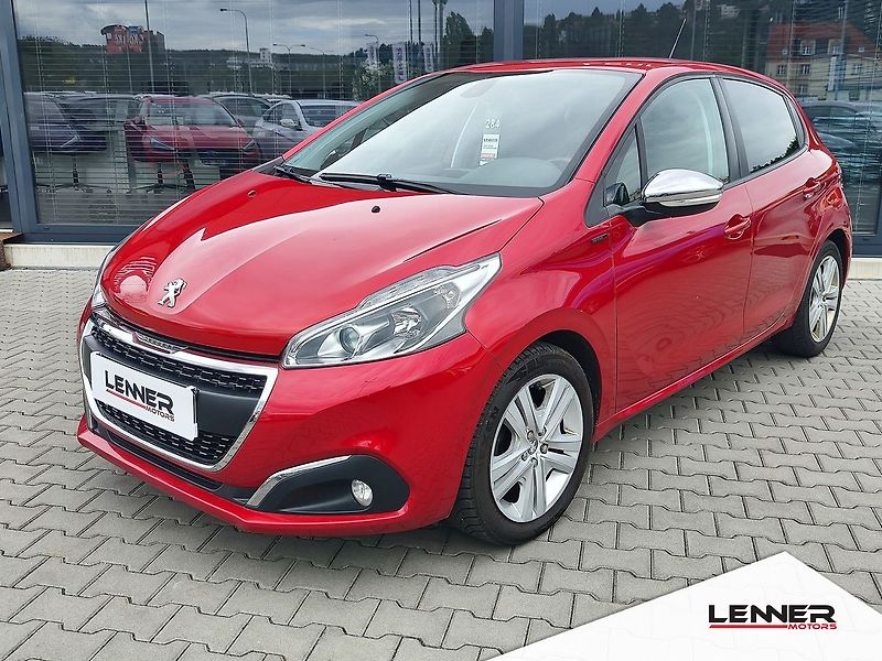 Peugeot 208 1.2 PureTech/61kW SIGNATURE - fotka 1 z 26