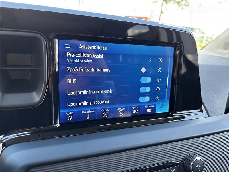Ford Tourneo Courier 1,0 EcoBoost 91 kW Active AUT - fotka 37 z 44