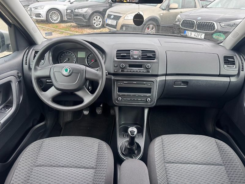 Škoda Roomster (2011) 1,6 TDI 77 KW KILOMETRY TAŽNÉ - fotka 24 z 50