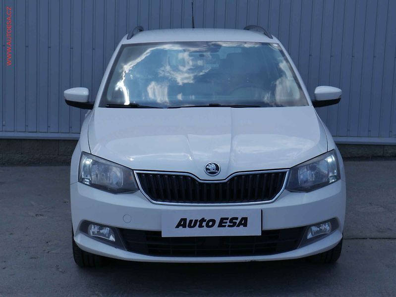 Škoda Fabia (2015) 1.2 TSi, ČR, Ambition - fotka 2 z 15