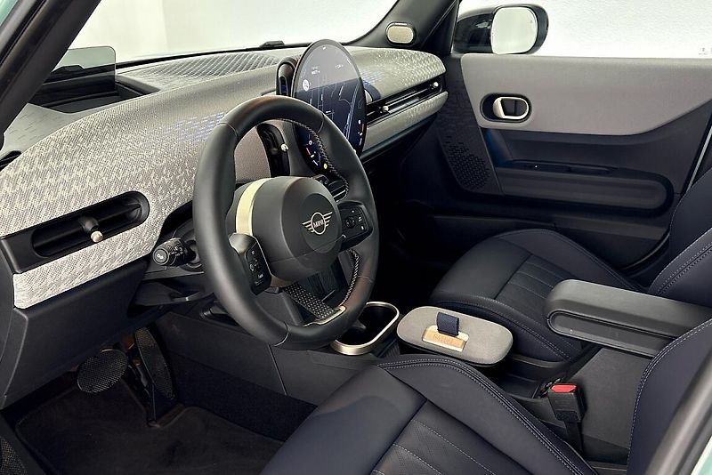 Mini Cooper S 5dveřové - fotka 6 z 22