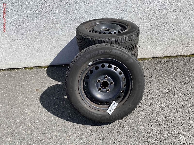 Volkswagen Golf (2011) 1.4 TSi, Highline, kůže - fotka 18 z 18