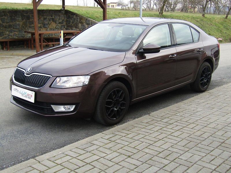 Škoda Octavia (2014) 1.6 TDI 77kW  ZIMNÍ KOLA - fotka 1 z 35