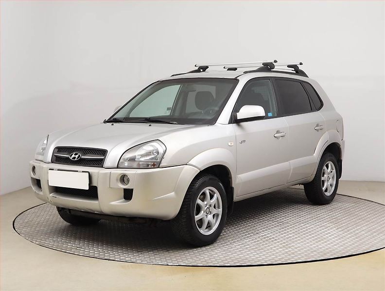 Hyundai Tucson (2007) 2.0 CRDi, 4X4, nová STK - fotka 2 z 17