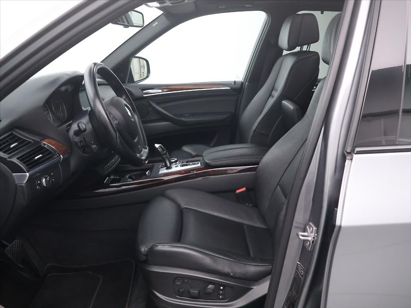 BMW X5 3,0 xDrive 40da 225kW 7-Míst - fotka 11 z 35