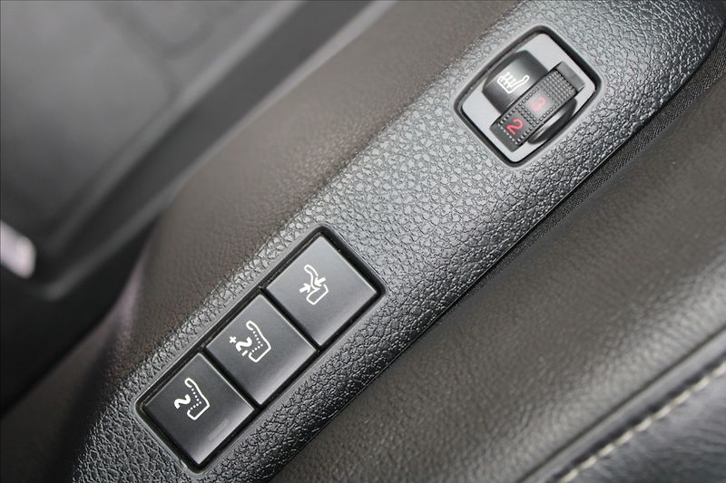 Citroën SpaceTourer 2,0 HDi  1.MAJ,DPH,A/T,8.MÍST - fotka 25 z 38