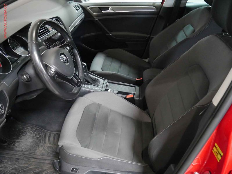 Volkswagen Golf (2017) 2.0TDi 4x4, DSG, LED, navi - fotka 9 z 21