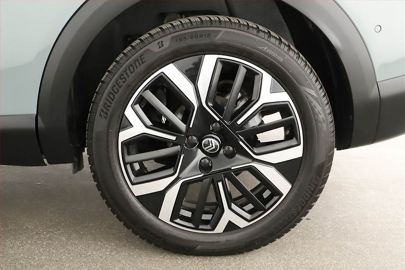Citroën C4 (2025) 1.2 PureTech, MAX - fotka 12 z 17