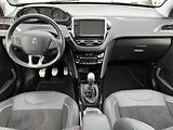 Peugeot 2008 (2019) 1.2PT, Crossway, navi, panor - náhled 8
