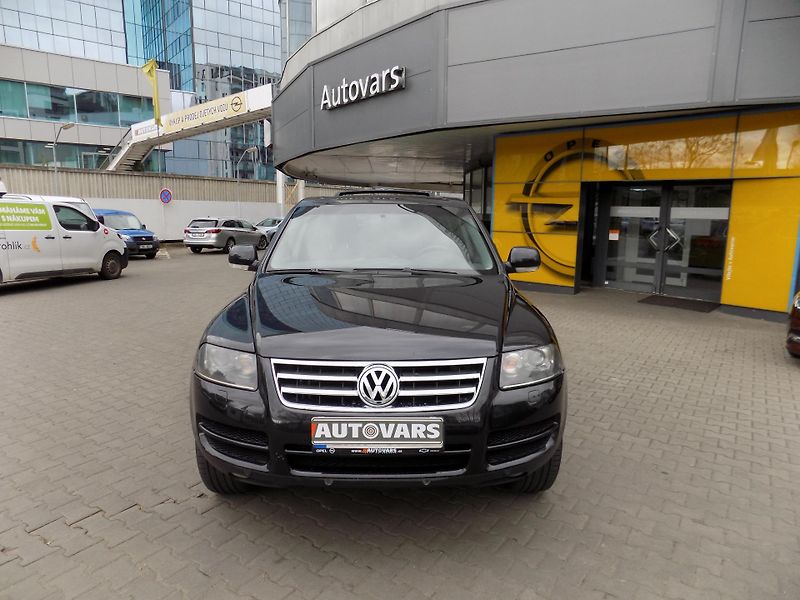 Volkswagen Touareg (2006) 2.5 TDI 1. majitel 165 000Km ! - fotka 2 z 13