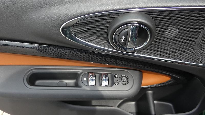 Mini Clubman JCW ALL4 Aut. - fotka 9 z 27