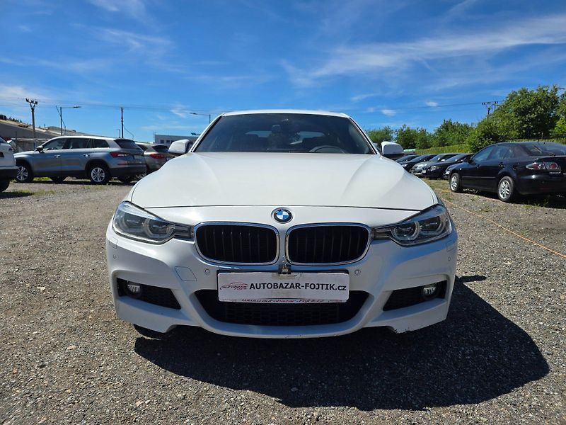BMW Řada 3 (2017) 320d MPacket xDrive 140kW - fotka 2 z 22
