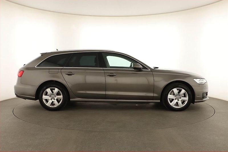 Audi A6 (2015) 3.0 TDI, Automat, Kůže, Navi - fotka 6 z 20