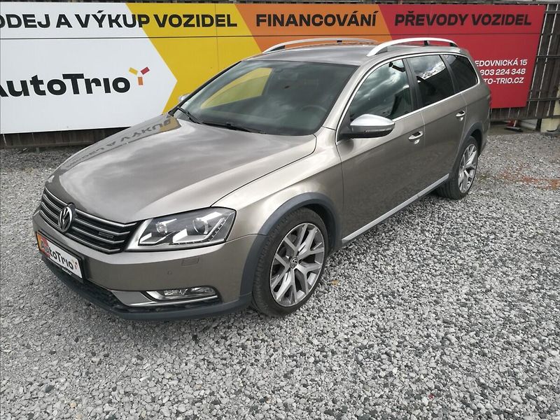 Volkswagen Passat 2,0 TDI Alltrack DSG 4motion - fotka 1 z 20