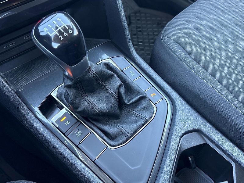 Volkswagen Tiguan Allspace (2022) 1.5 TSI, 110kw - fotka 15 z 23