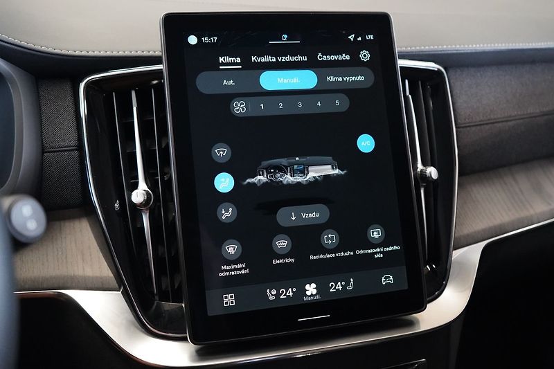 Volvo XC90 T8 PLUS Dark, Vzduch,Ventilace - fotka 29 z 50