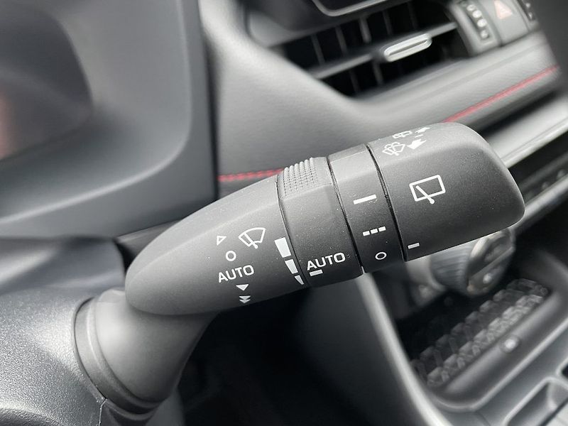 Toyota RAV4 2.5 Plug-in Hybrid ODBĚR 11/26 - fotka 23 z 36