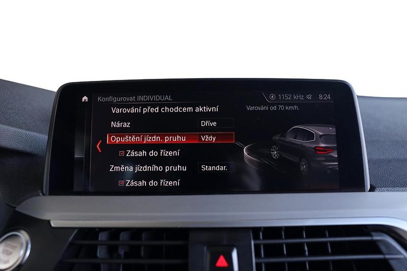 BMW X3 xDrive30d - fotka 15 z 30
