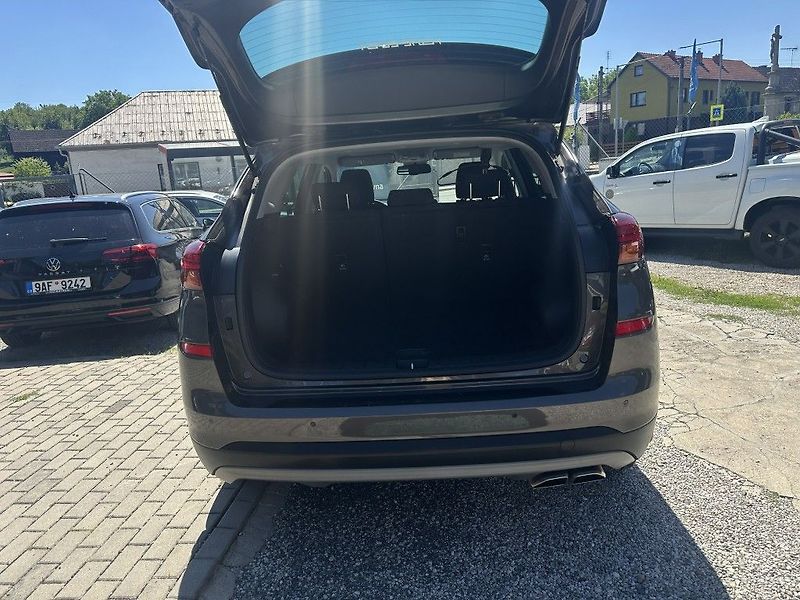 Hyundai Tucson 1.6  130kW - fotka 6 z 30