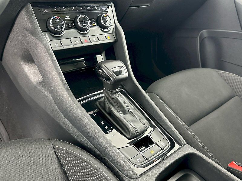 Škoda Karoq (2024) DSG 1.5TSI 110kW Selection Fre - fotka 22 z 31