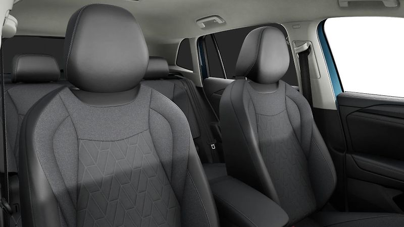 Volkswagen Tiguan (2026) 1.5eTSI*TAŽNÉ*IQ*KEYLESS*ACC* - fotka 12 z 14
