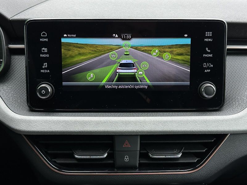 Škoda Kamiq 1.5TSi DSG 150PS LED V.Cockpit - fotka 26 z 35