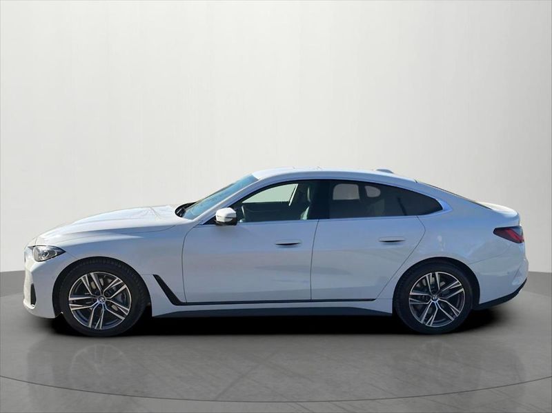 BMW Řada 4 3,0 430d xDrive GC Laser DPH - fotka 4 z 28