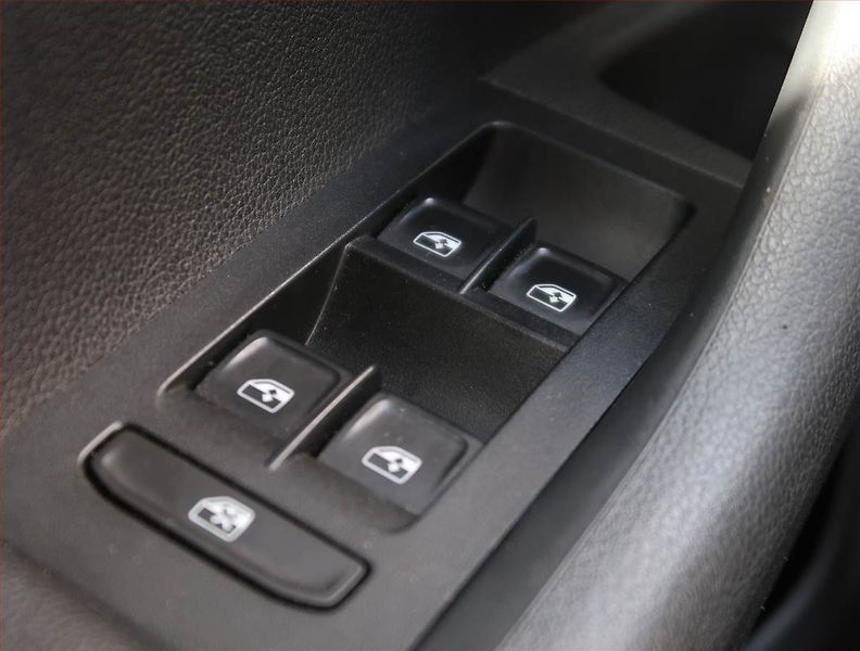 Škoda Octavia (2016) Style 1.6 TDI, Tempomat - fotka 17 z 22
