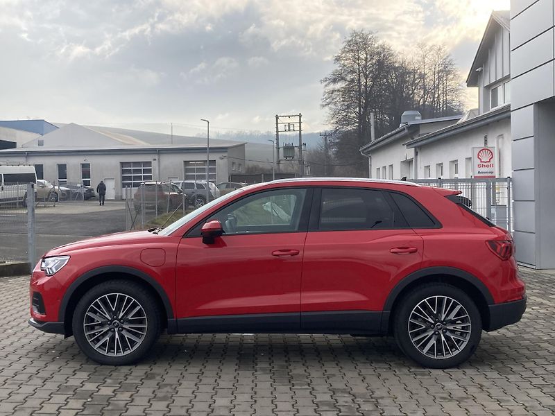 Audi Q3 (2023) TFSIe - předváděcí vůz, záruka - fotka 2 z 32