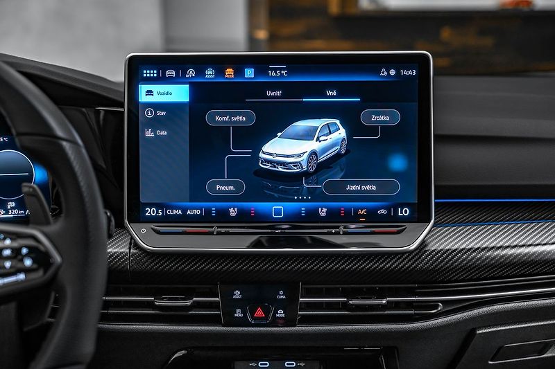 Volkswagen Golf R 245kW 4M Performane IQ - fotka 19 z 25