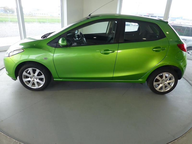 Mazda 2 (2010) 1,3I-63KW**KLIMA**ALU KOLA - fotka 8 z 20