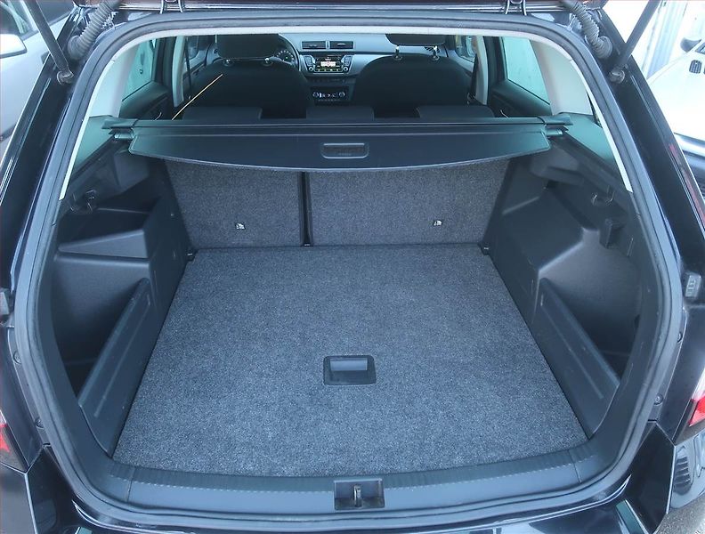 Škoda Fabia (2015) 1.4 TDI, Automat, Tempomat - fotka 14 z 15