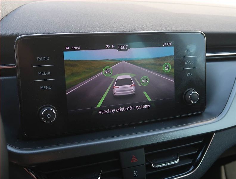 Škoda Scala (2022) Style Plus 1.0 TSI, Automat - fotka 17 z 22