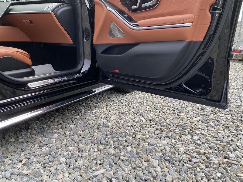 Mercedes-Benz Třídy S S580 503PS 4MATIC AMG DPH TOP - fotka 142 z 180