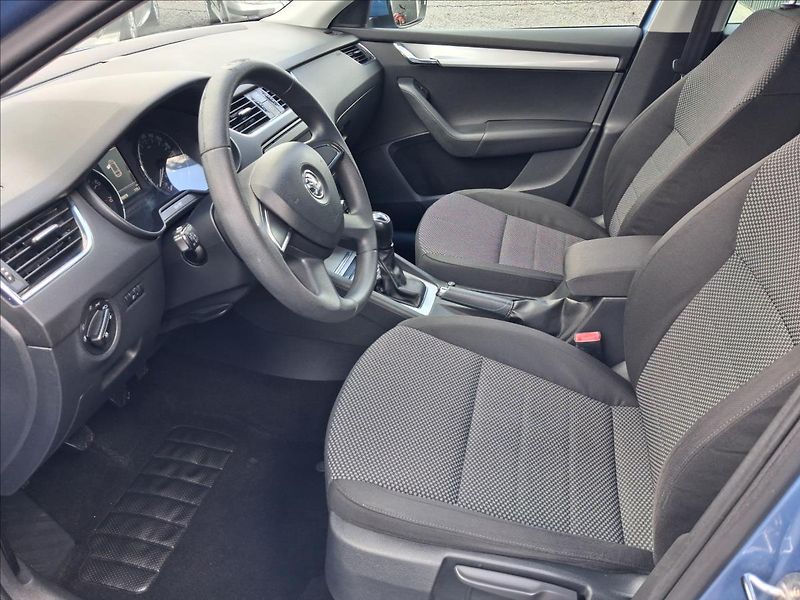 Škoda Octavia 1,2 1.2TSi - fotka 11 z 14