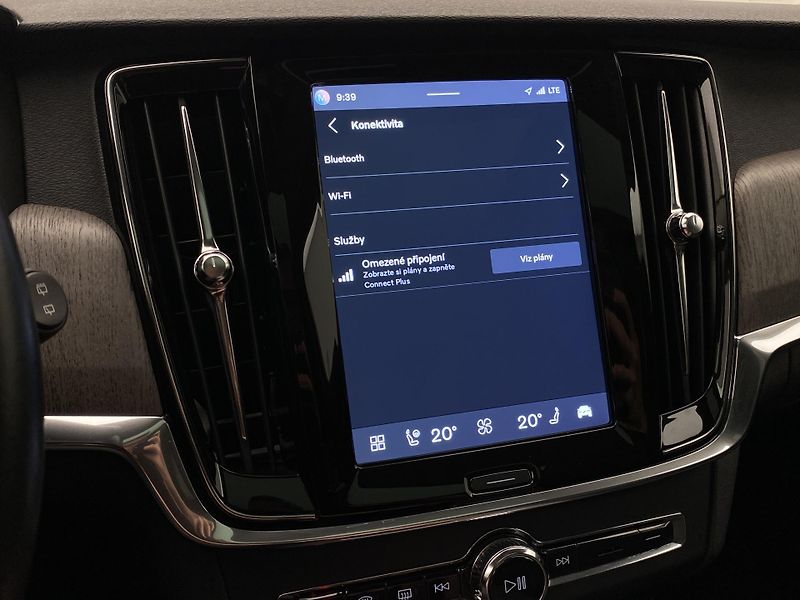 Volvo V90 CC B4 AWD PLUS AUT - fotka 55 z 56