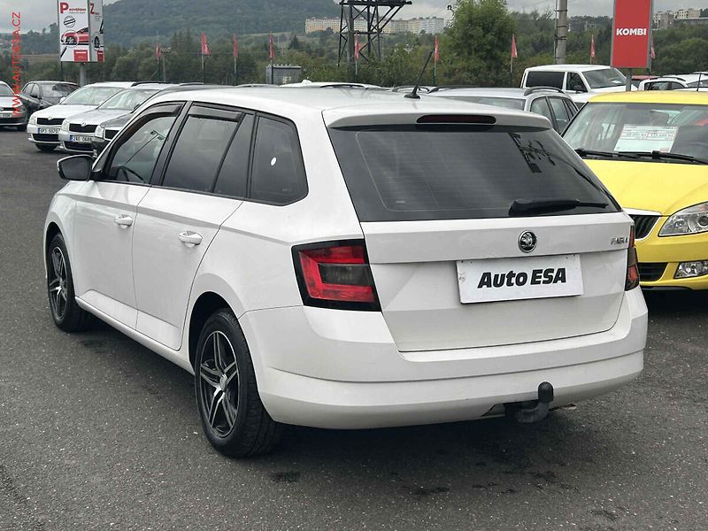 Škoda Fabia (2015) 1.4 TDi, ČR, AC, temp - fotka 6 z 15