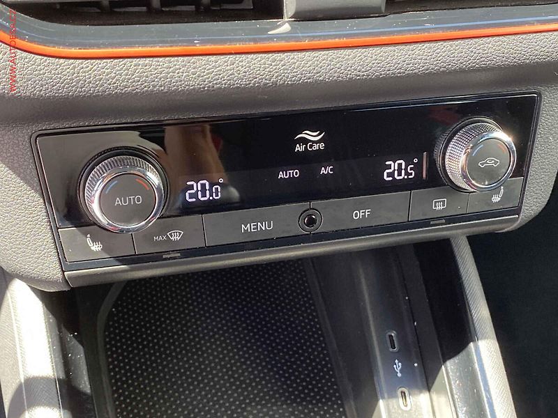 Škoda Kamiq (2022) 1.0 TSi, ČR, Monte Carlo, LED - fotka 14 z 18