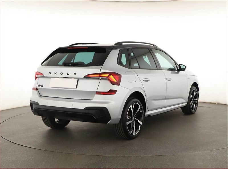 Škoda Kamiq (2025) 1.5 TSI, MONTE CARLO, AUTOMAT - fotka 5 z 20