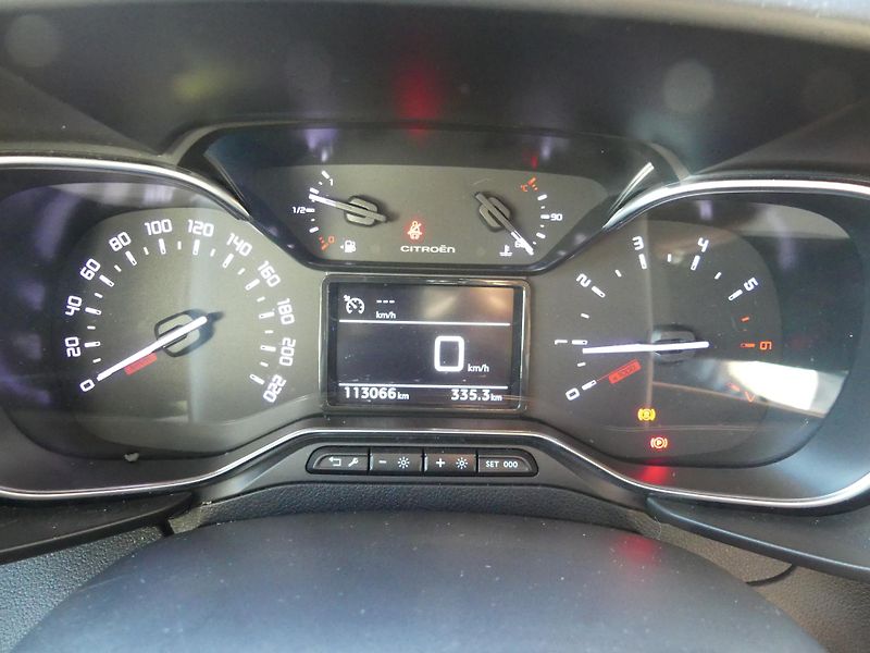 Citroën Berlingo (2018) 1,5 BlueHDi 100 MAN5 XTR - fotka 13 z 19